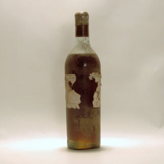 1948, Château D'Yquem, Sauternes mid-shouler